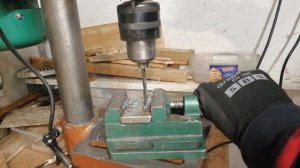 простейшие тиски, своими руками