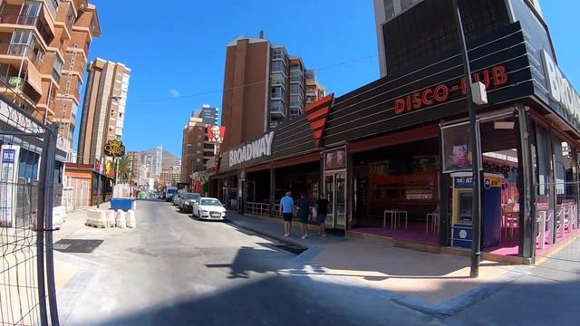 Benidorm Walking Tour to Calle Gerona and the Revamp Progress in The Square, Costa Blanca 05-08-21? смотреть онлайн
