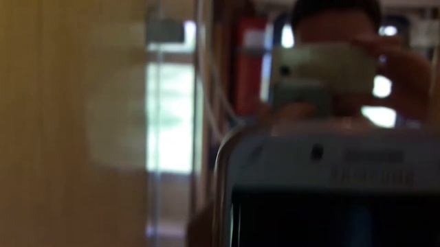 Летайте самолётами) и запасайтесь "power bank'ами" смотреть онлайн