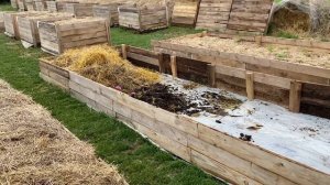 Как сделать бурт для разведения калифорнийского червя на улице.