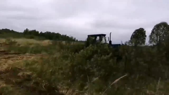 Мтз и Юмз не смогли вытащить прицеп. смотреть онлайн