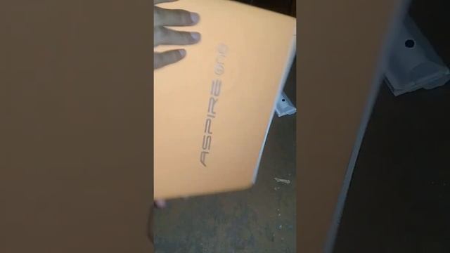 CARA MENGGANTI BATERAI DAN KEYBOARD ACER ASPIRE HAPPY 2 - N57C