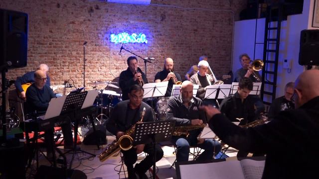 La Gocciolina di Gino - AMaterial Band смотреть онлайн