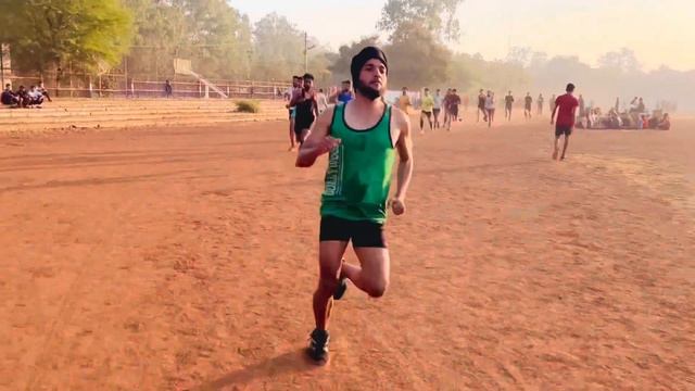 तगड़ा मुक़ाबला | MP police runing time 2023 | 800 m runing смотреть онлайн