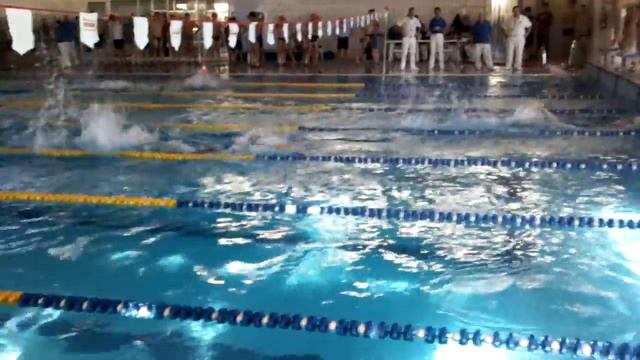Staffetta 4x50m Stile libero - Filippa, Livio, Marcy, Baffo con balletto - Fossano 2012 смотреть онлайн