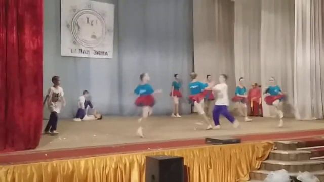 Брейк Данс. Танец 1 2 3 4 5 смотреть онлайн