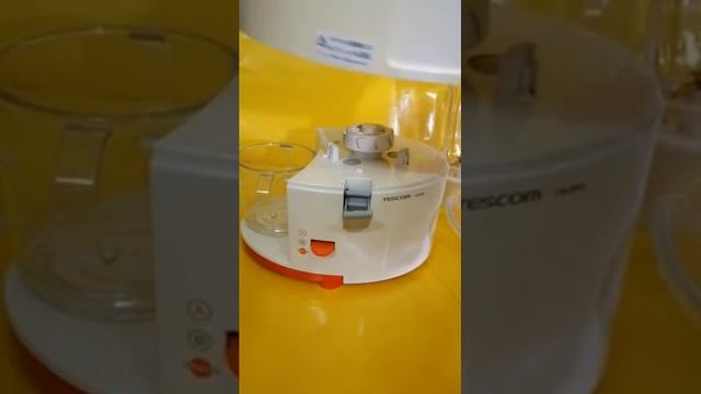 Máy ép trái cây (hoa quả) nội địa Nhật Tescom TMJ808 (Máy ép + xay sinh tố) смотреть онлайн