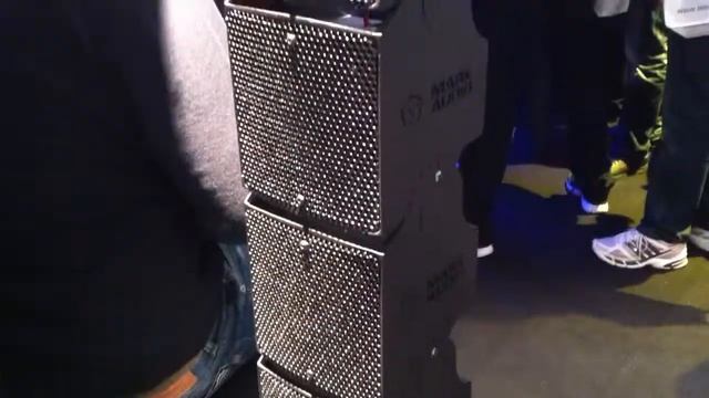 MARKAUDIO Line_Array.MOV смотреть онлайн