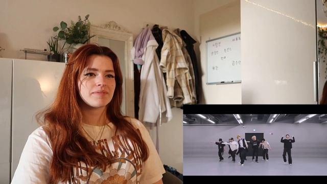 Stray Kids "특 (S-Class)" dance practice reaction смотреть онлайн