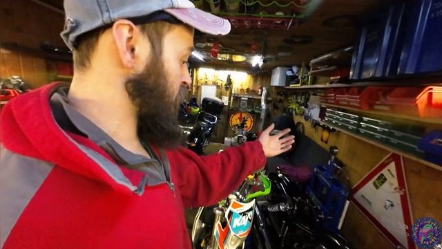 #ХYЯРЬËБАШЬ.Миша борется с VARADERO.Китайское качество.Сказка про обидчивых нежных созданиях. смотреть онлайн