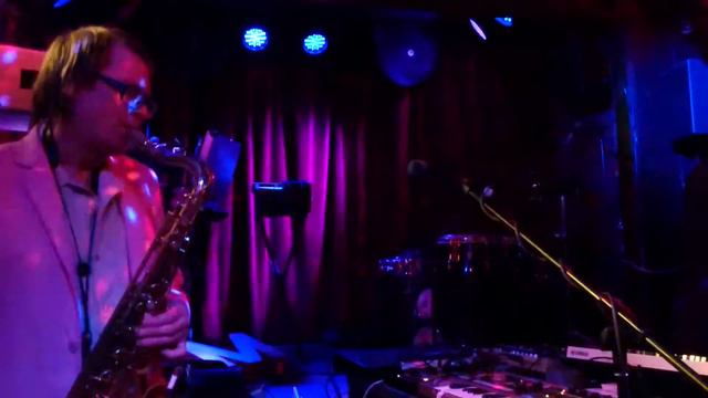 Jori Hulkkonen & Jimi Tenor *Live* @Dynamo 20V! 18.03.2017, Dynamo, Turku, Finland смотреть онлайн
