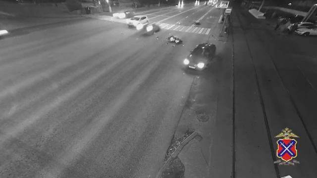 В центре Волгограда произошла авария с участием мотоциклиста смотреть онлайн