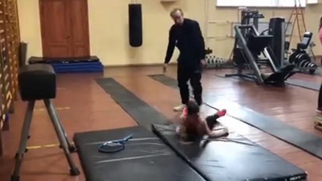 Школа тенниса В.И.Иванова. Физподготовка (Vladimir Ivanov) https://odintennis.wixsite.com/odintenni смотреть онлайн