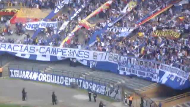 Himno de Bogotá en Homenaje a Arnoldo Iguaran смотреть онлайн