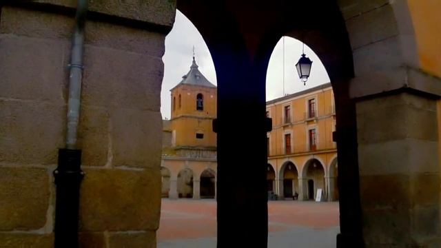 Авила.  Испания.  Видео снято на телефон.