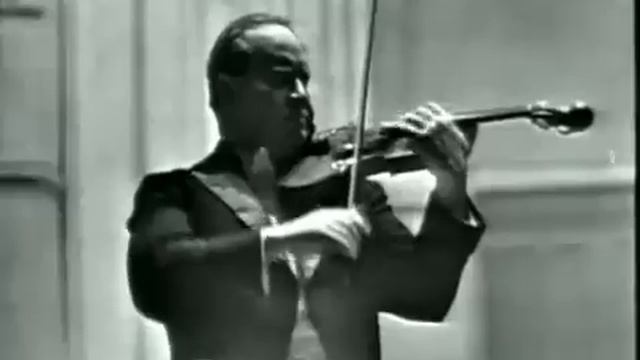 (3/5) David Oistrakh - Brahms Violin Concerto - Cadenza & II смотреть онлайн