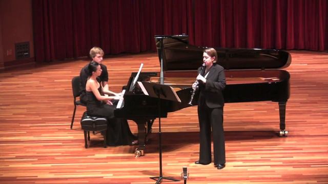 Dr. Lisa Oberlander, clarinet - Sonata for Clarinet and Piano (Poulenc) Mvt. III. Allegro con Fuoco смотреть онлайн