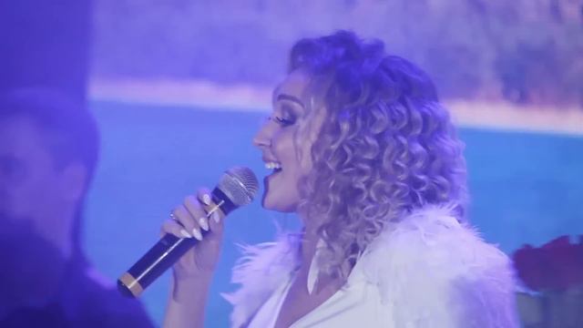 Гузелия дусларын жыя. Рустам и Лейла Галиевы - 