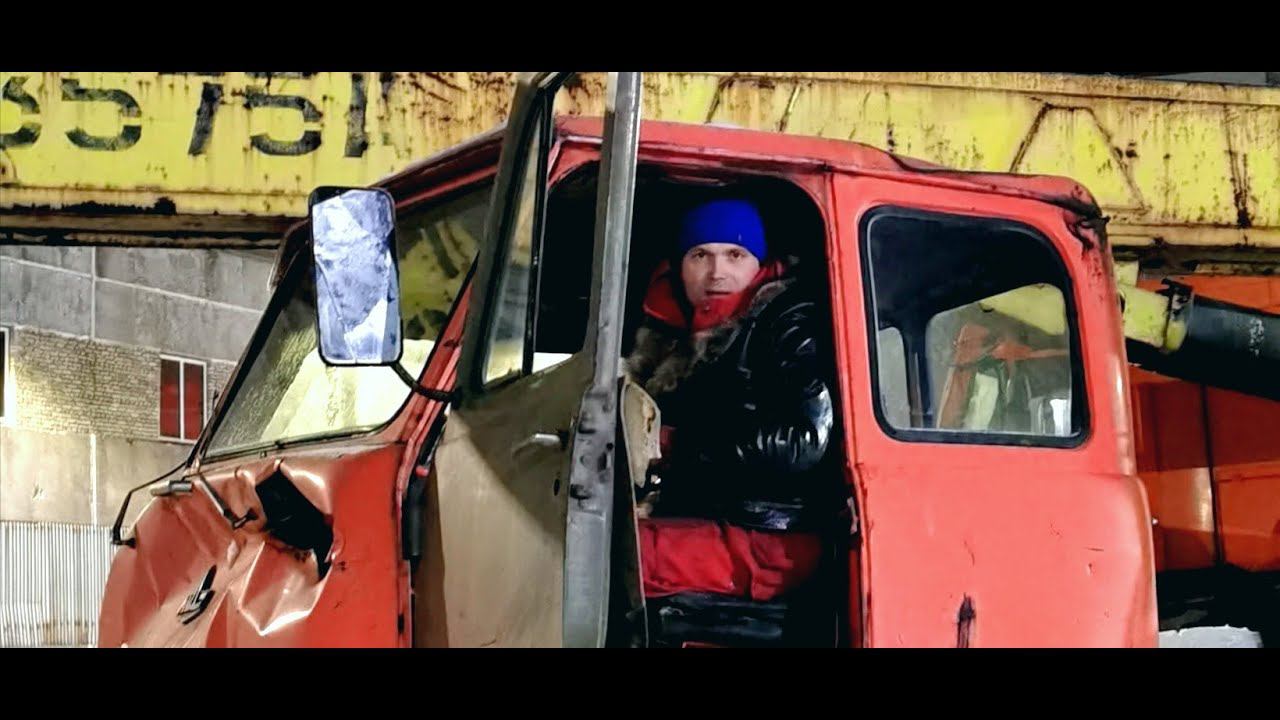 Тащим МАЗ без тормозов и жёсткой сцепки. Оптимус Кран. смотреть онлайн