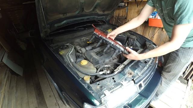 Как поменять масло в двигателе + свечи на SAAB 9000 смотреть онлайн
