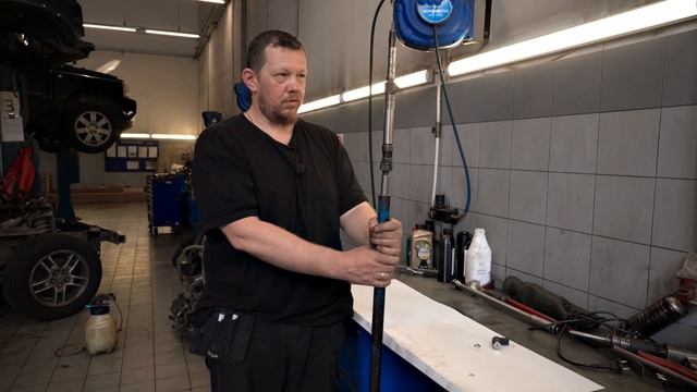 Как достать закисшую топливную форсунку смотреть онлайн