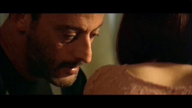 The Professional (1994). Léon Agrees To Sleep In Bed With Mathilda. Full Scene