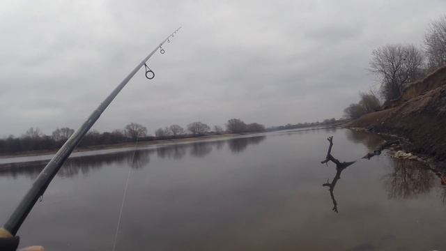 Спиннинг на Москва-реке весной!!! Рыбалка в марте!!! Джиг весной! смотреть онлайн