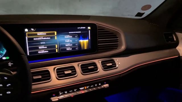Intérieur Mercedes GLE AMG LINE 2022 éclairage d'ambiance смотреть онлайн