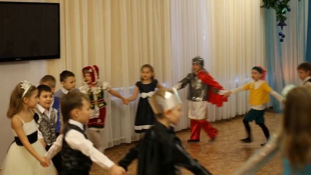 Новый год 2017, Д/с Мотылек (Монино), группа Пчёлка смотреть онлайн