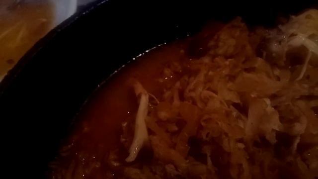 Сварила суп вермишелевый.Сын задержался на работе, допоздна.Пошла его встречать.О своих переживания