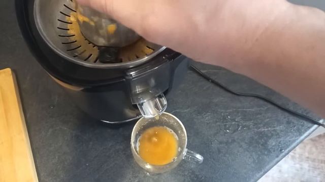 Сколько можно получить сока из одного одного мандарина смотреть онлайн