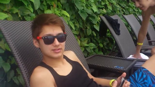 From Tashkent, Uzbekistan inMarina Bay Sands Hotel смотреть онлайн