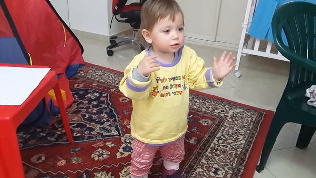 Мишка косолапый по лесу идет.. смотреть онлайн