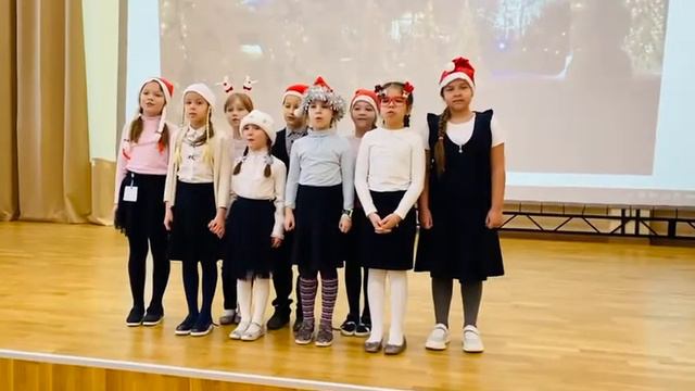 Новогоднее выступление "Белые снежинки" 2"А" класс смотреть онлайн