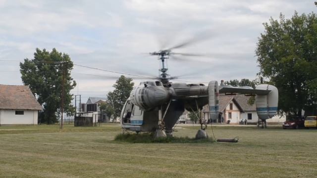 Kamov Ka-26 cold engine start, engine test and take off at Kislippó, Hungary смотреть онлайн