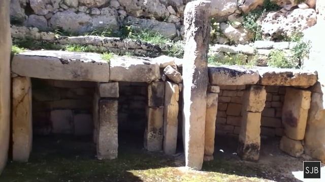 Ġgantija: Megalithic Temples Of Malta