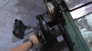 Ит1М Разбираю новый станок. Снятие суппорта и фартука