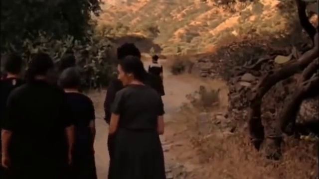 Крестный отец - дань уважения Аль Пачино (в исполнении Джейсона Кучака) смотреть онлайн