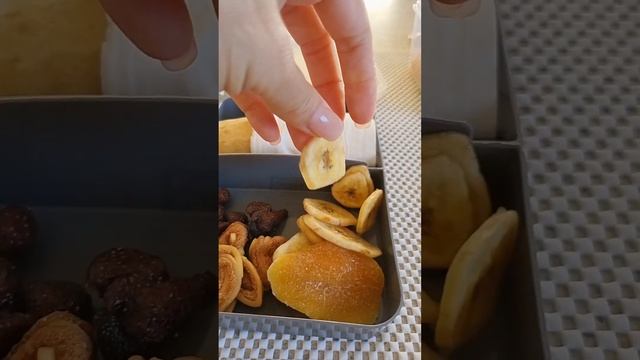 Что положить детям собой в школу? Что положить в ланчбокс? Что едят дети в школе в Новой Зеландии? смотреть онлайн