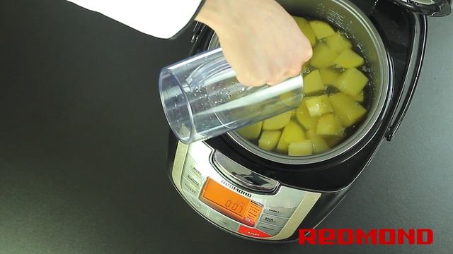 Мультиварка Redmond RMC-M4502 Диетический картофель смотреть онлайн