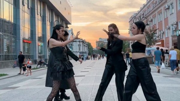 [K-POP IN PUBLIC | ONE TAKE] (카드) KARD - '안무 영상 (CAKE)’ cover by CRUSHME