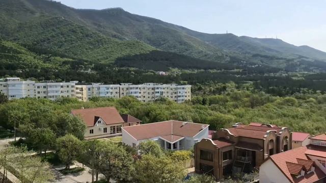 Геленджик в апреле. Квартирка в ЖК АЛЬБАТРОС смотреть онлайн