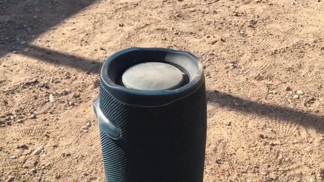 JBL Xtreme 2 Bass Test смотреть онлайн