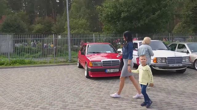 Nr.61 Слёт антикварных машин,Рига.Часть 2-я.DeLorean,Citroёn 2CV 