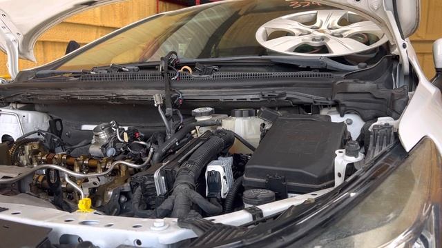 How to pass jumper cables to 2016-2019 chevy cruze смотреть онлайн
