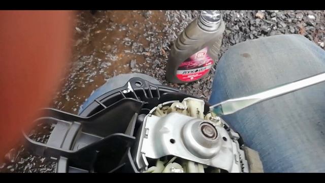 Устраняю Cвист (цоканье, сверчки) в моторчике печки Kia Ceed смотреть онлайн