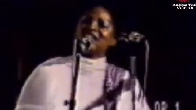 ብዙነሽ በቀለ - ድንገት ሳላስበው - Bizunesh Bekele - Dinget salasibew- Ethiopia old Music смотреть онлайн