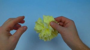 Как сделать цветы из салфеток// Цветы из салфеток за 5 минут//FLOWERS AND WIPES IN 5 MINUTES