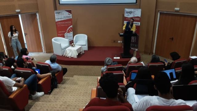 ESB : Esprit School of Business смотреть онлайн