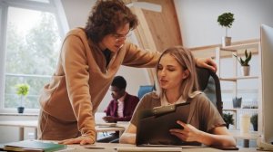 Как Разбираться в Людях (10 Способов Как Читать Человека) Психология Общения. Это Нужно Знать!